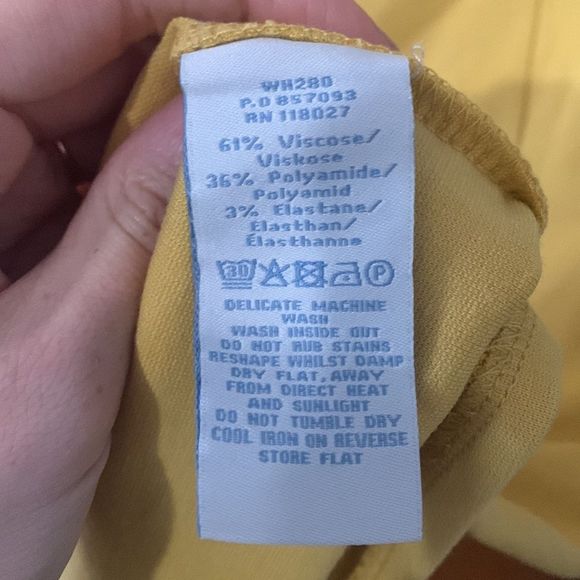 Boden Knit Yellow Shift dress size 8 - Picture 8 of 9